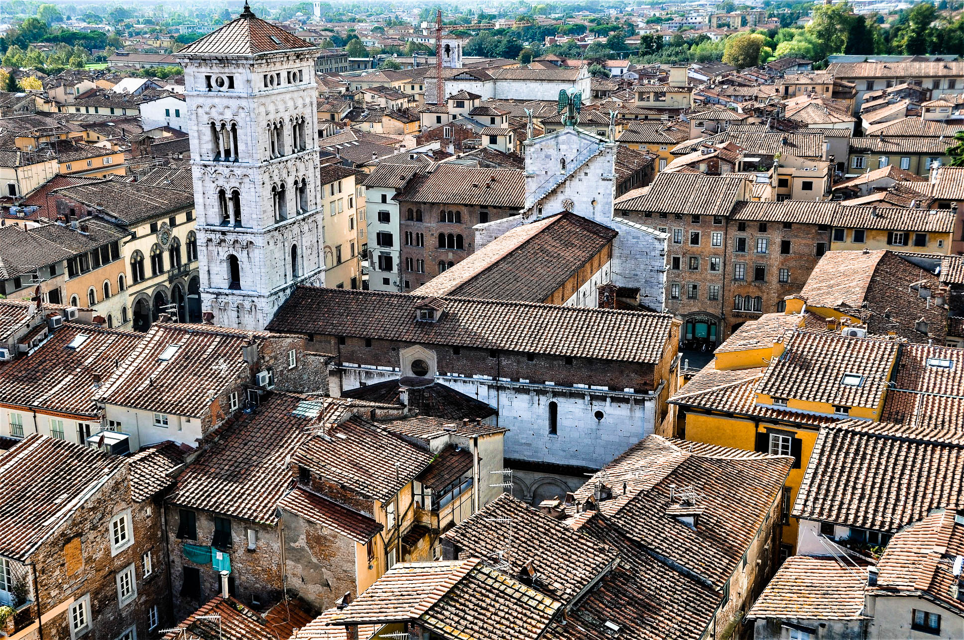 lucca-2186256_1920